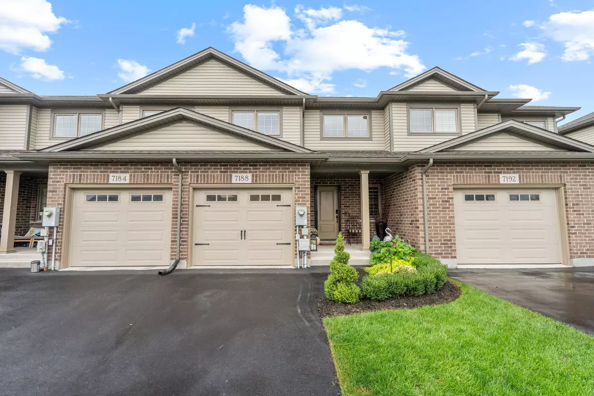 Niagara Falls, ON L2E 0B3,7188 Stacey DR