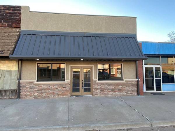 111 N Grand Street, Crescent, OK 73028