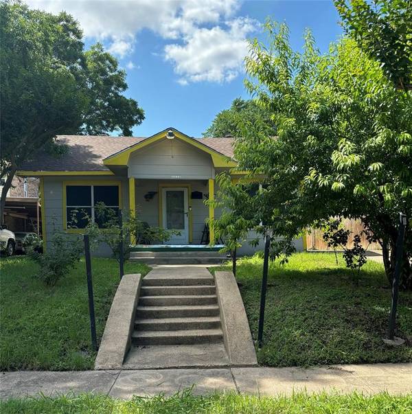 5223 Parry Avenue,  Dallas,  TX 75223