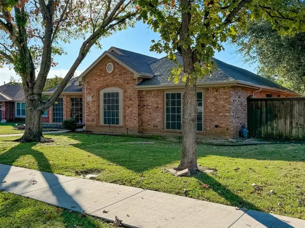 Denton, TX 76207,204 Plum Hollow