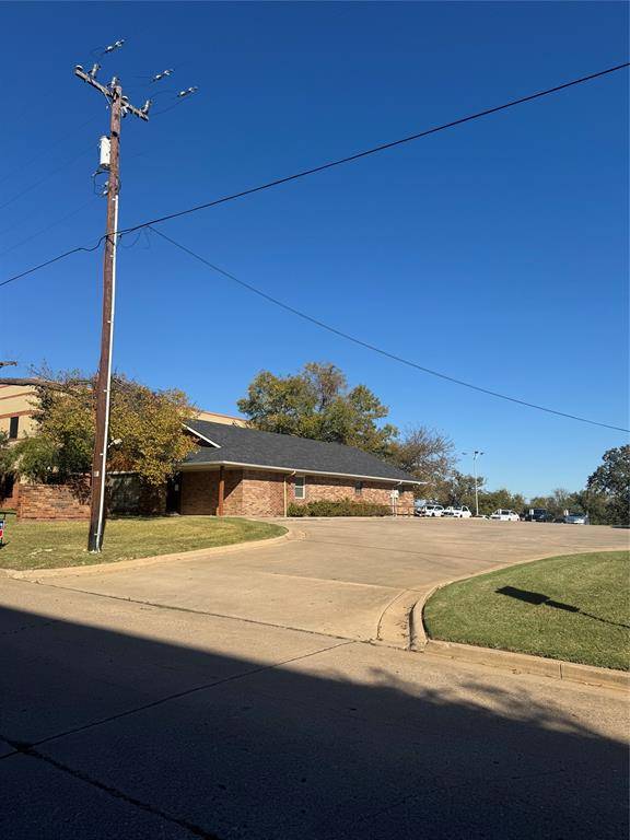 Sherman, TX 75092,305 N Highland Avenue