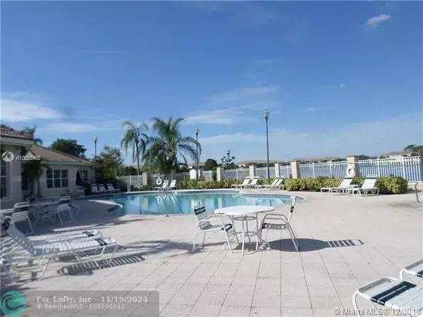 Coconut Creek, FL 33073,5055 Wiles Rd  #308