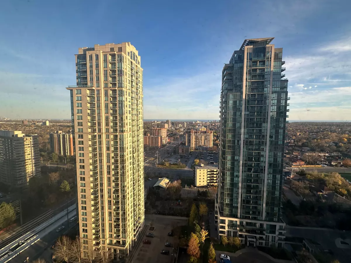 Mississauga, ON L5B 0N6,30 Elm DR W #2107