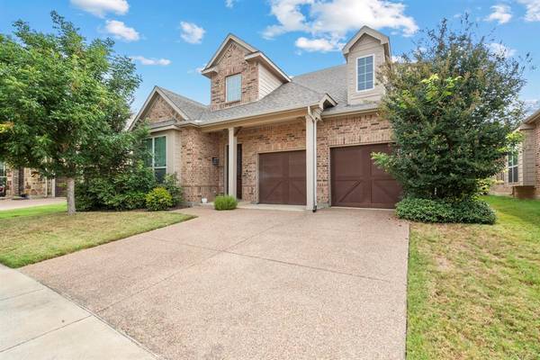 3516 Treetop Drive, Euless, TX 76040