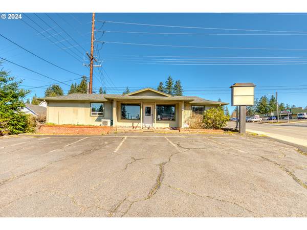 321 NE HIGHWAY 20, Toledo, OR 97391