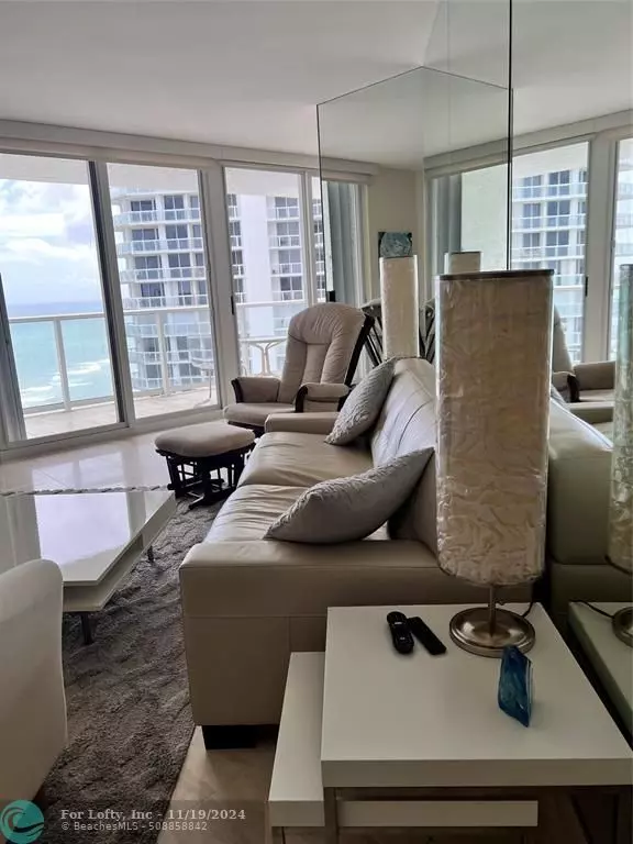 Sunny Isles Beach, FL 33160,16445 Collins Ave  #2222