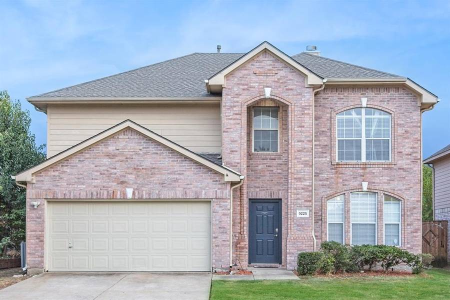 9225 Harrisburg Lane, Mckinney, TX 75071