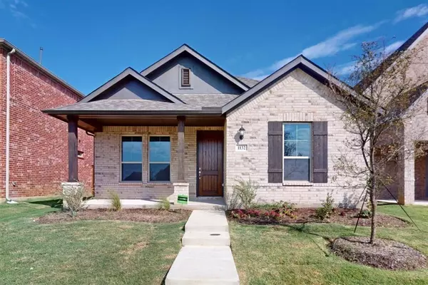 1132 South Hill Drive, Crowley, TX 76036