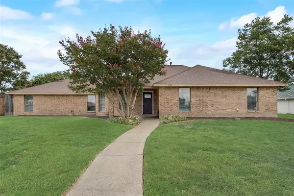 6504 Parkview Drive, Sachse, TX 75048