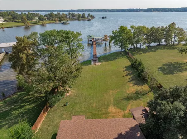 Shreveport, LA 71107,5325 Lake Island Lane