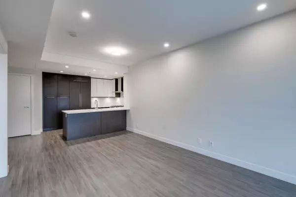 Calgary, AB T2R 1C2,930 16 AVE SW #1805