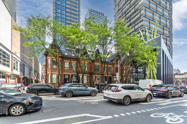 269 Richmond ST W #LL100, Toronto C01, ON M5V 1X1