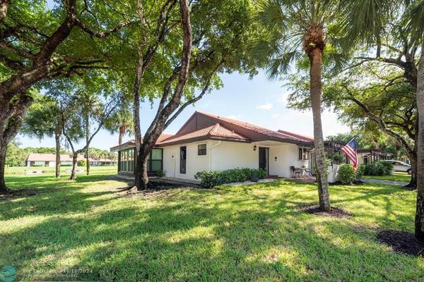 7088 Lantana Ln,  Tamarac,  FL 33321