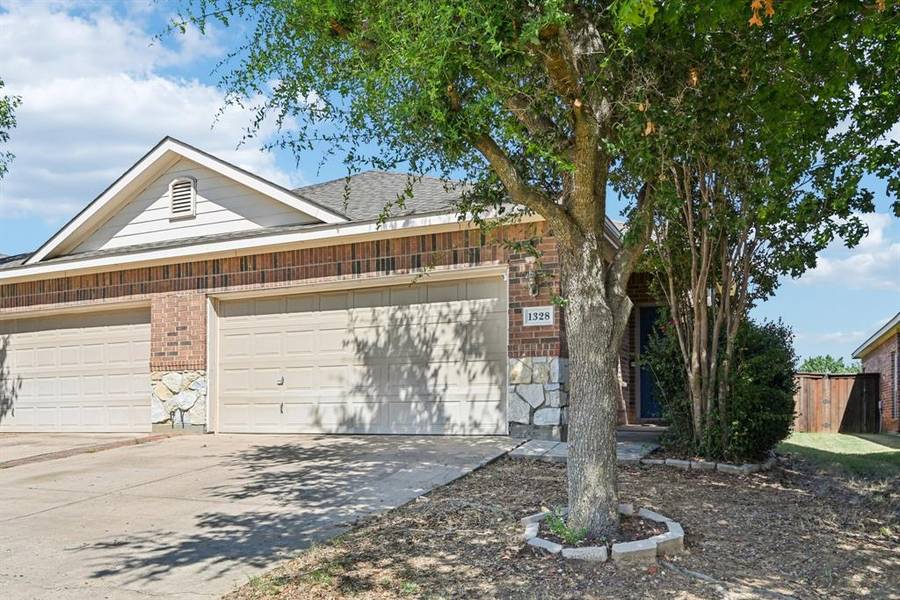 1328 Piedmont Drive, Mansfield, TX 76063