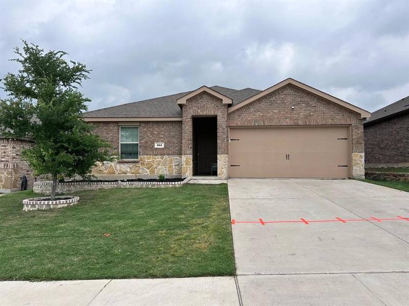 965 English Drive, Aubrey, TX 76227