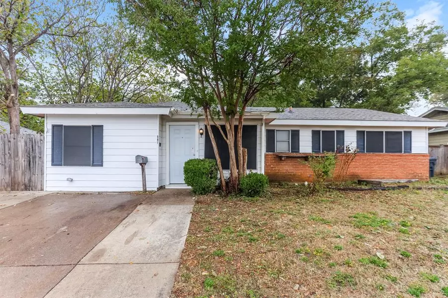 607 N Davis Drive, Arlington, TX 76012