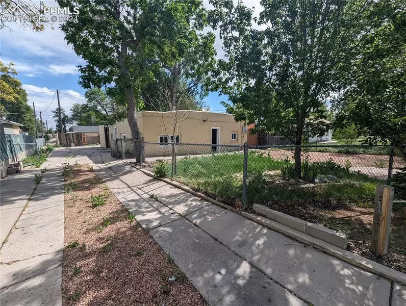 1916 W 29th ST, Pueblo, CO 81008