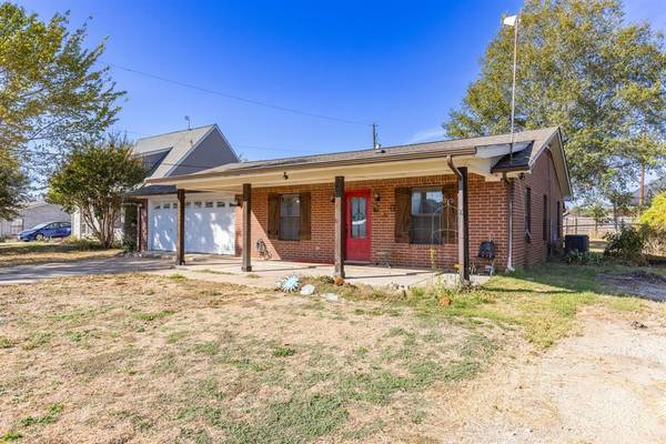 Quinlan, TX 75474,122 Cagle Street