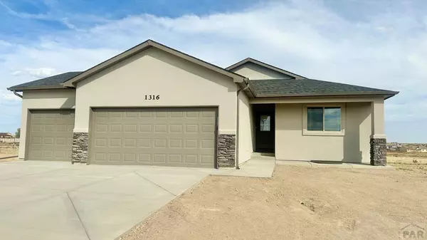 1316 N Maverick Dr, Pueblo West, CO 81007