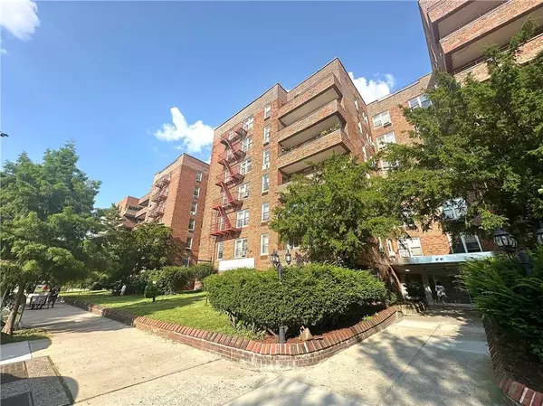 2727 Ocean Pkwy #B28, Brooklyn, NY 11235