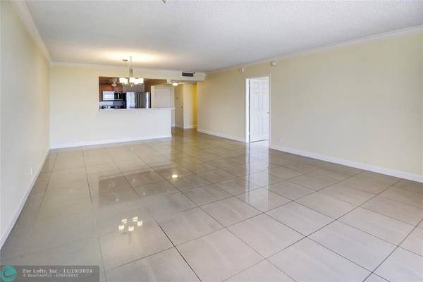 Hallandale Beach, FL 33009,2500 Parkview Dr  #1710