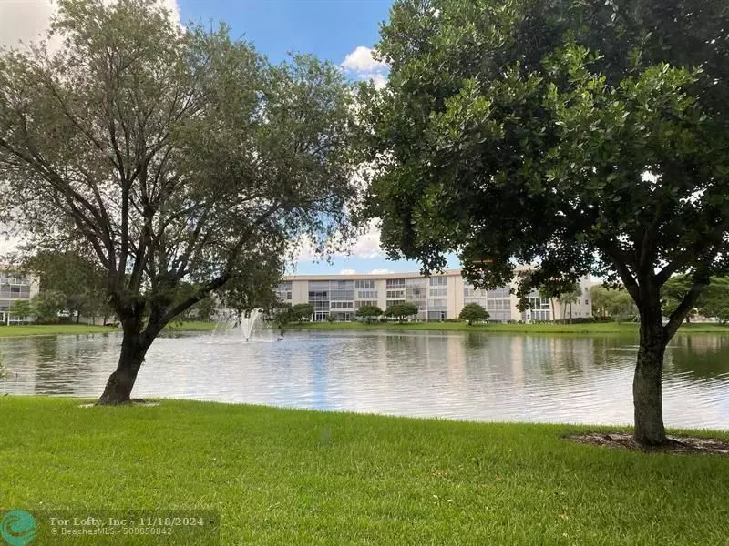 1904 Bermuda Circle  #H-1, Coconut Creek, FL 33066