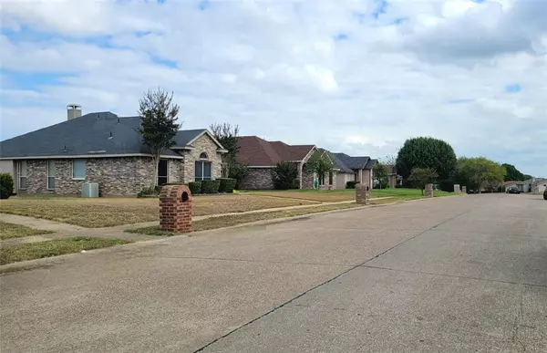 Lancaster, TX 75146,1317 Meadow Creek Drive