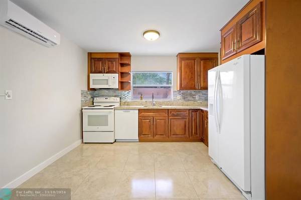 1832 Rodman St,  Hollywood,  FL 33020