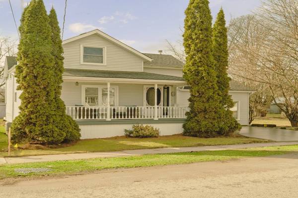 Prince Edward County, ON K0K 3L0,287 Niles ST