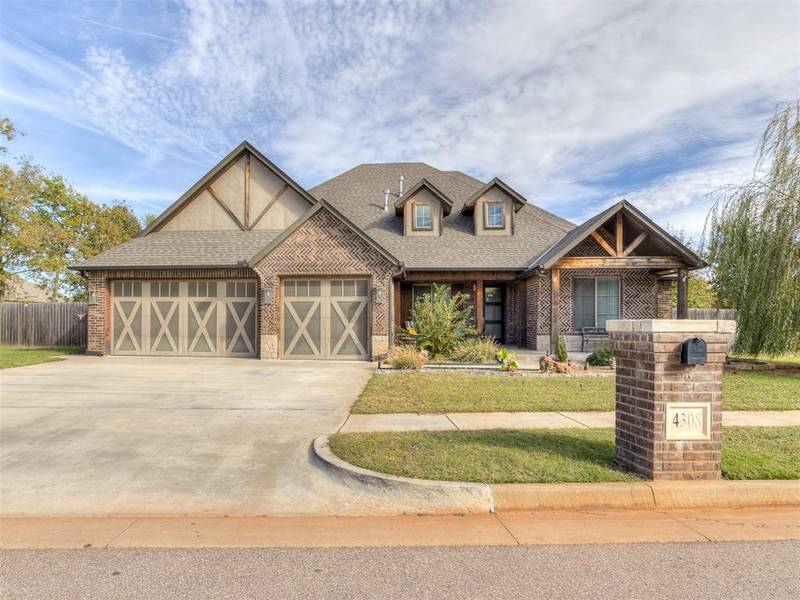 4308 Bridge Wood Lane, Mustang, OK 73179