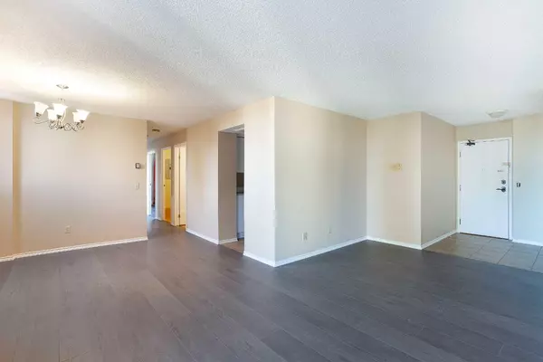 Calgary, AB T2P 0G7,738 3 AVE SW #1015