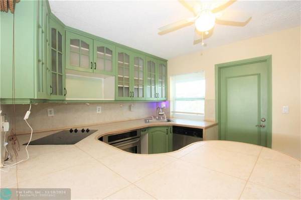 Pompano Beach, FL 33064,240 NW 24TH CT