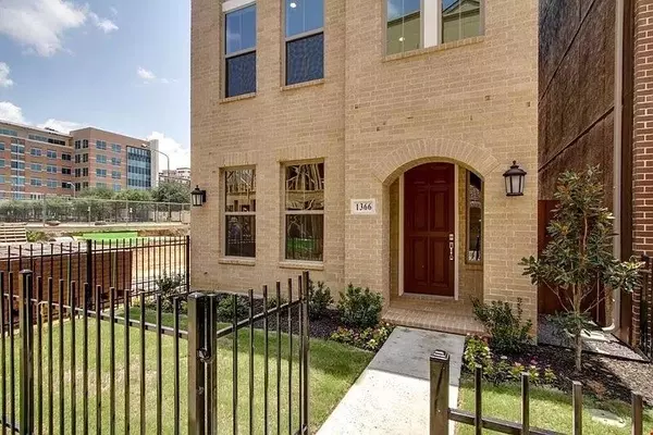 Dallas, TX 75215,1366 Branchwood Place