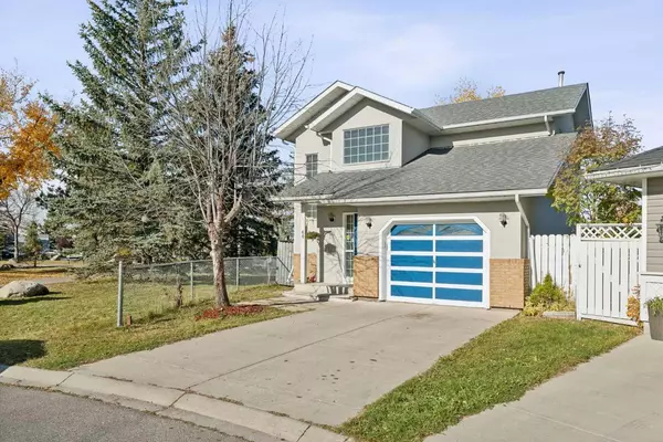 Calgary, AB T3J 3G8,44 Martinwood Mews NE