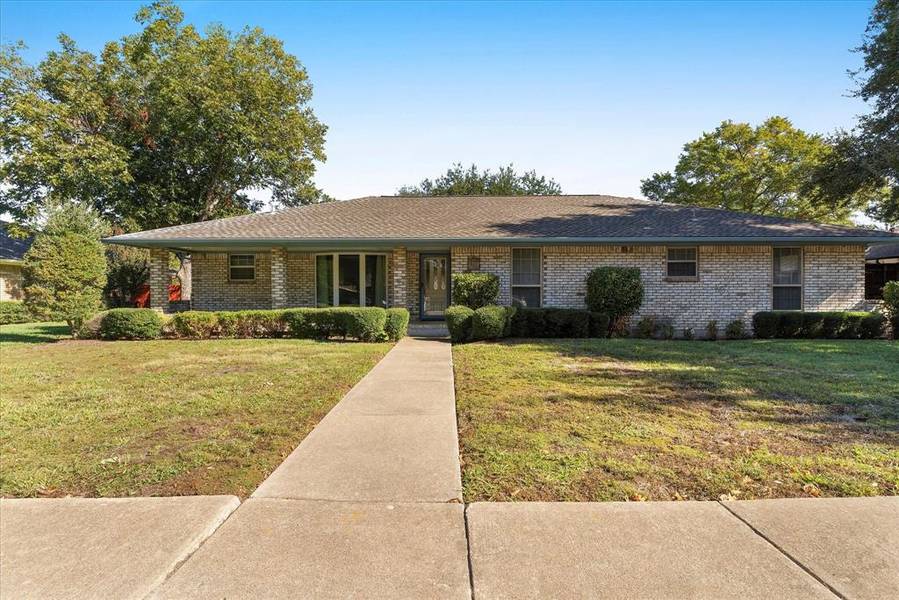 2310 Pembroke Street, Garland, TX 75040