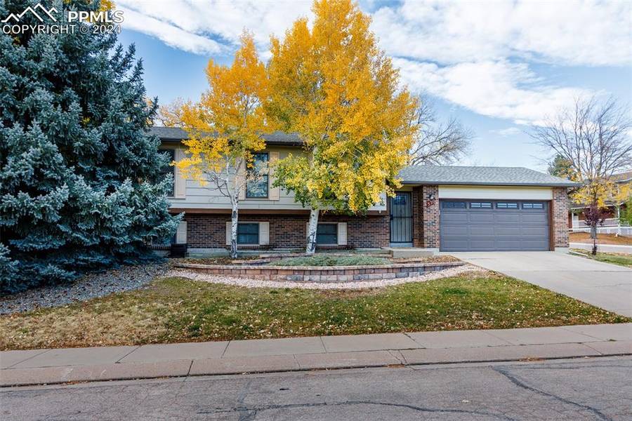 530 Saddlemountain RD, Colorado Springs, CO 80919