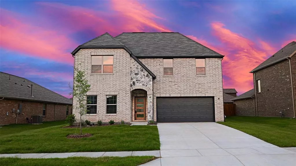 Van Alstyne, TX 75495,504 Ridgewood Drive