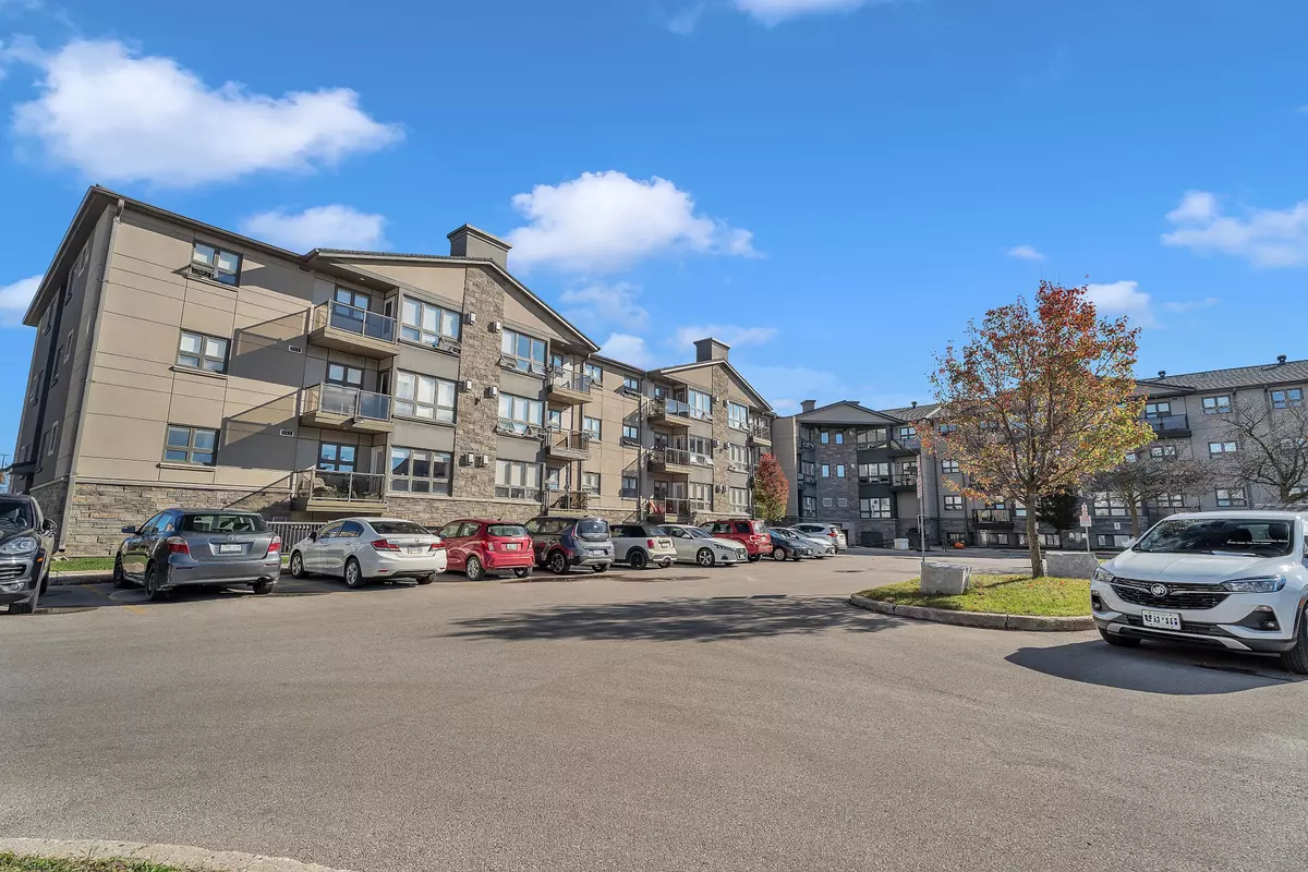 London, ON N5X 3T5,1 Jacksway CRES #103