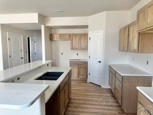 Pueblo, CO 81008,1718 Kingfisher Ln