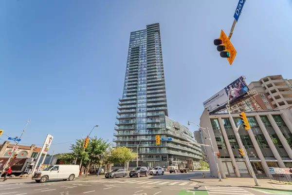 825 Church ST #105, Toronto C09, ON M4W 3Z4