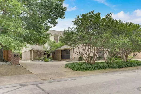 Dallas, TX 75225,7006 Woodland Drive