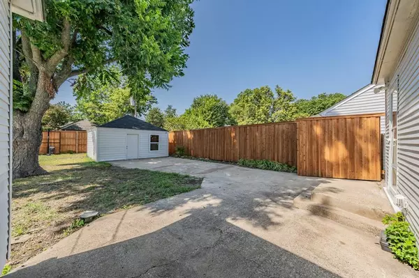 Dallas, TX 75206,5922 E Mockingbird Lane