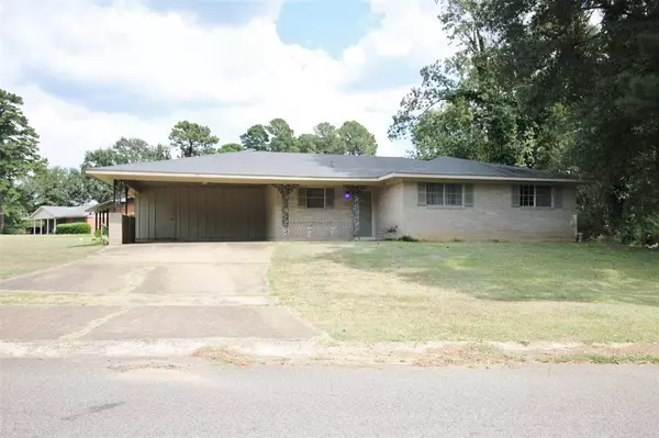 133 General Lee Drive,  Vivian,  LA 71082