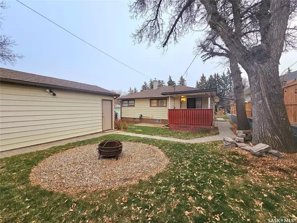 Swift Current, SK S9H 1Y6,211 Ashford STREET E