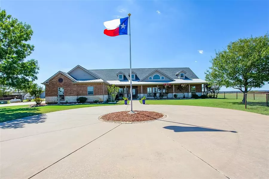 654 County Road 4227 Road, Decatur, TX 76234