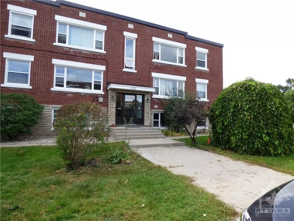 Westboro - Hampton Park, ON K1Z 7J1,682 IRENE CRES #5