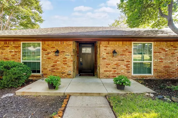 Arlington, TX 76012,2608 High Oak Drive