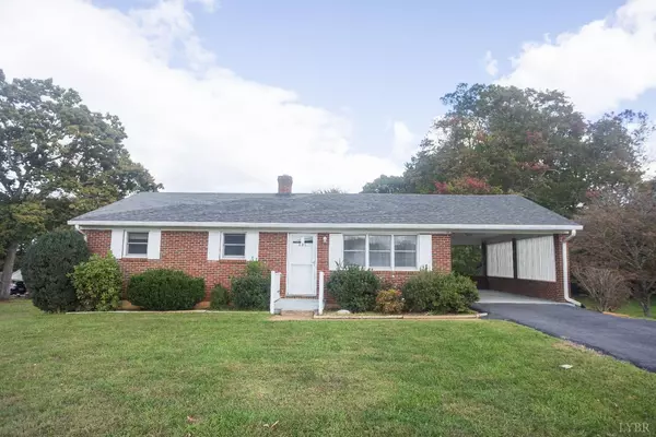 335 Rainbow Forest Drive, Lynchburg, VA 24502