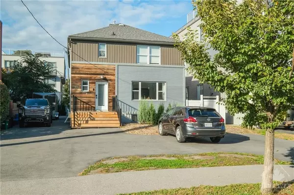 Overbook - Castleheights And Area, ON K1K 1N3,35 DONALD ST #1