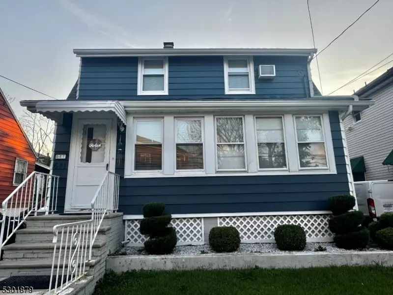 641 Green St, Elizabeth City, NJ 07202